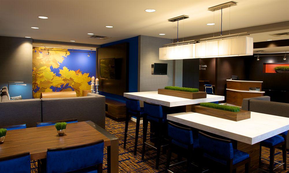 Country Inn & Suites By Radisson, Columbus-Edinburgh Bagian luar foto