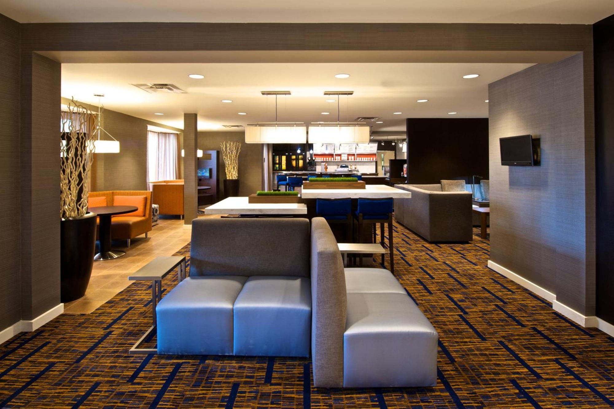 Country Inn & Suites By Radisson, Columbus-Edinburgh Bagian luar foto