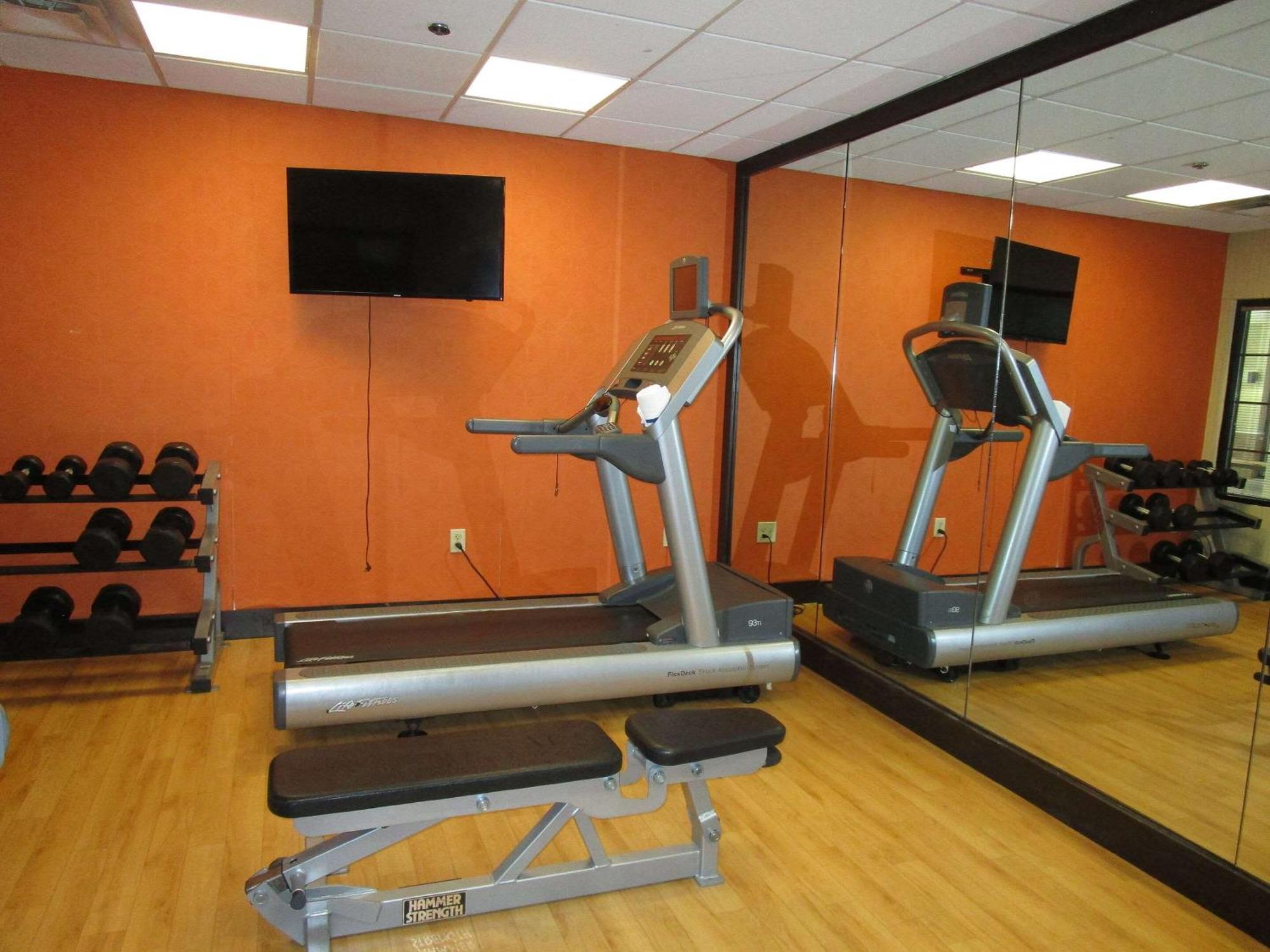 Country Inn & Suites By Radisson, Columbus-Edinburgh Bagian luar foto