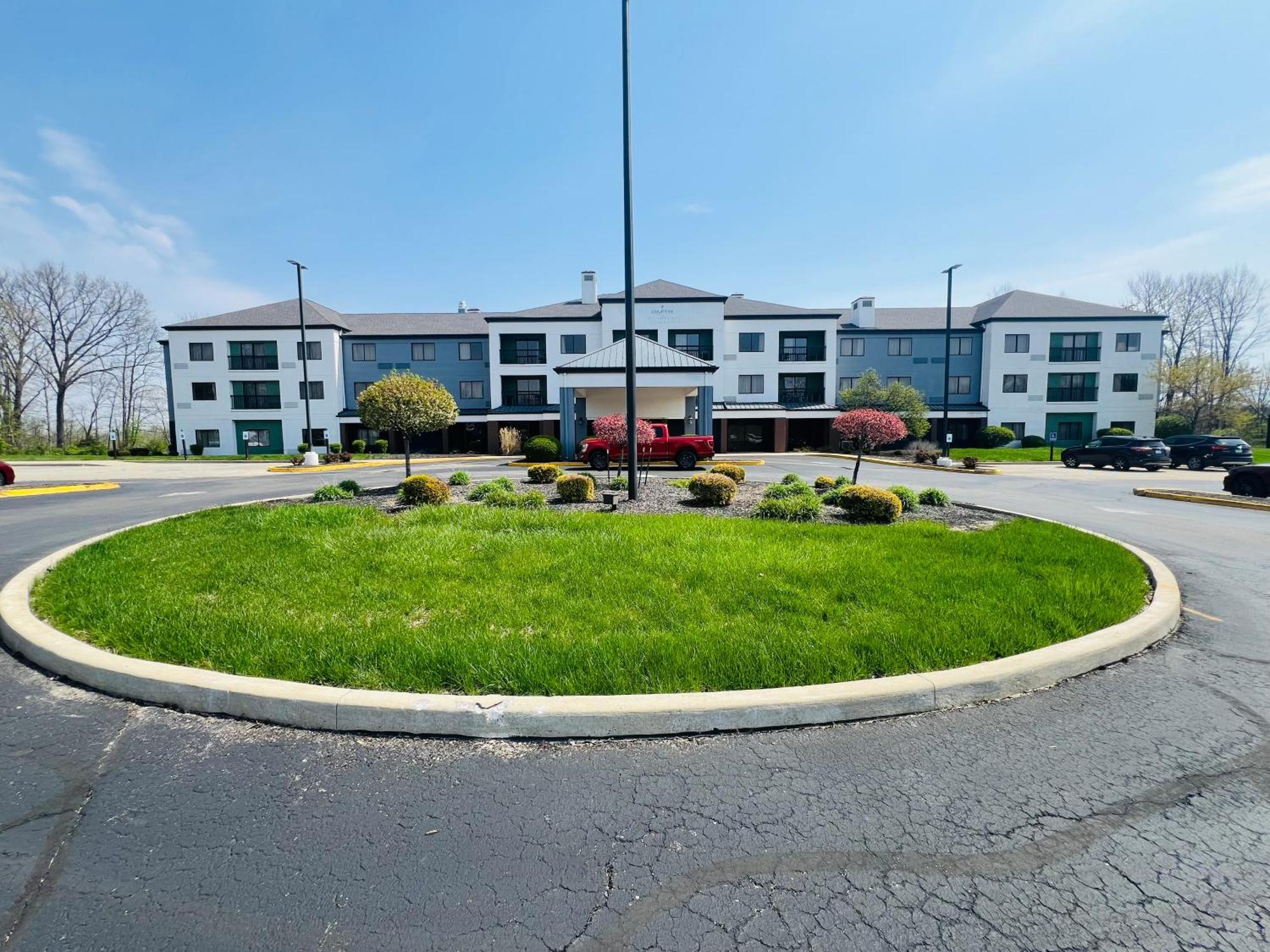 Country Inn & Suites By Radisson, Columbus-Edinburgh Bagian luar foto