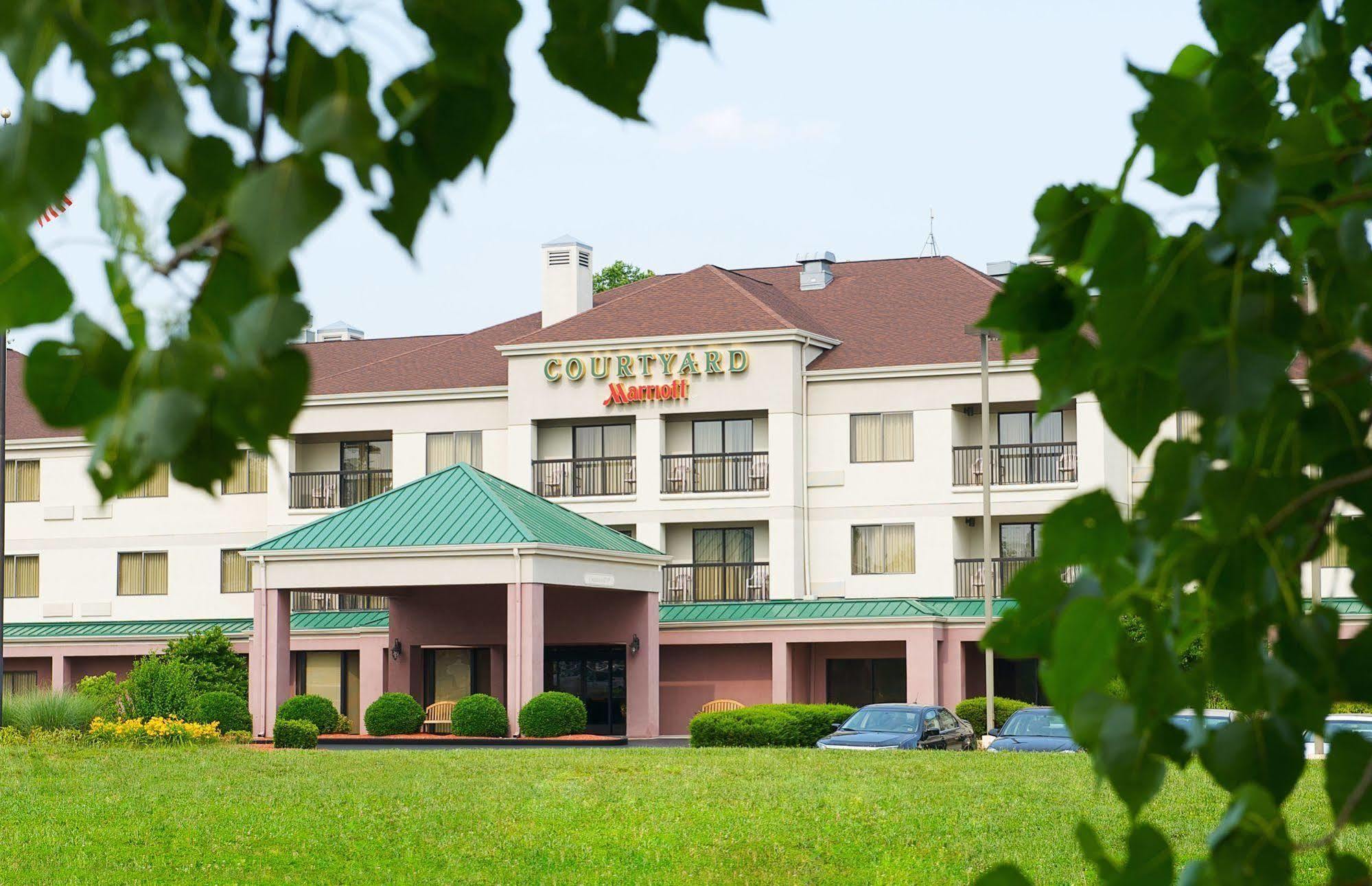 Country Inn & Suites By Radisson, Columbus-Edinburgh Bagian luar foto